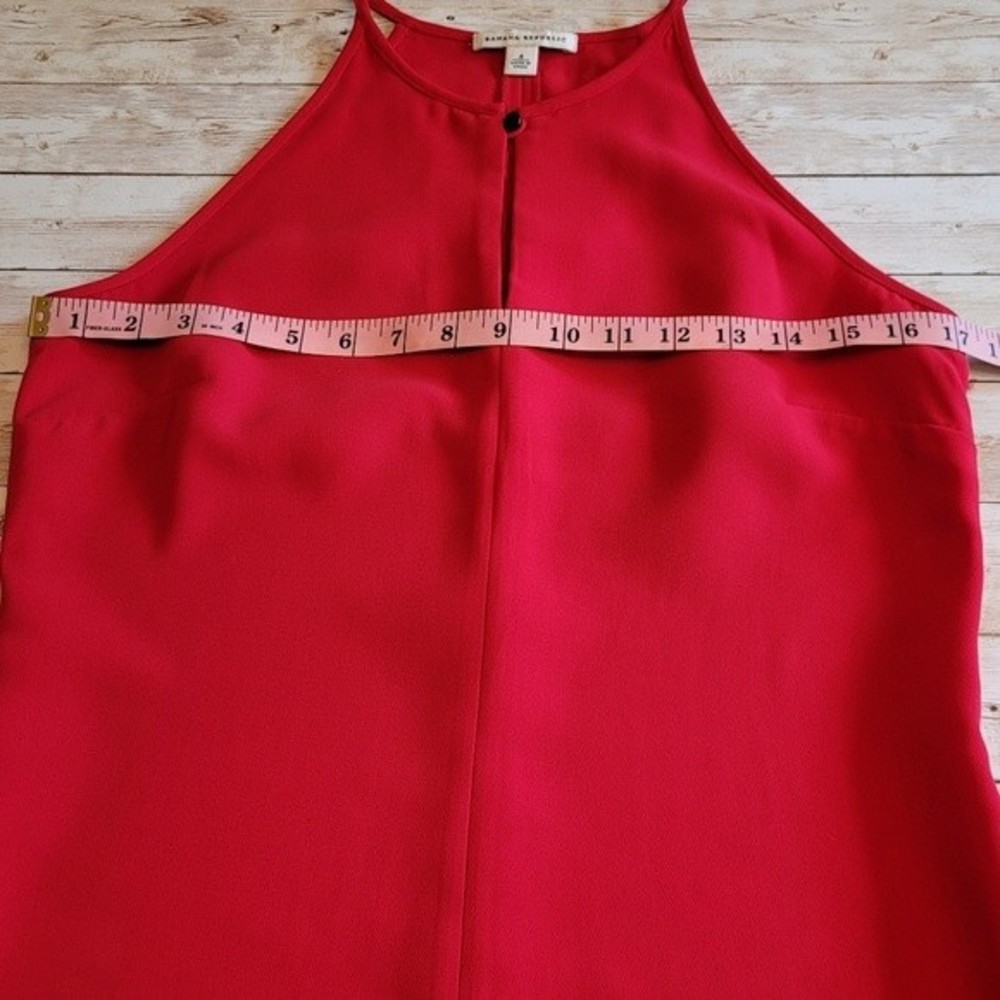 Banana Republic Keyhole Halter Top | Halter Top | Banana Republic Top - Picture 15 of 15